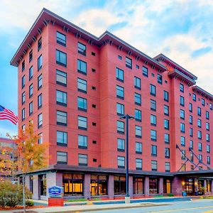 Hampton Inn & Suites Pittsburgh Downtown